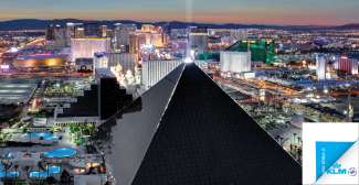 Dit hotel in piramide vorm is het Luxor hotel in Las Vegas.